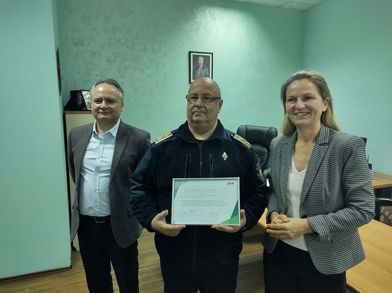 EVN Топлофикация връчи сертификат на РДПБЗН Пловдив за значителен принос към качеството на въздуха в града EVN Топлофикация връчи сертификат на РДПБЗН Пловдив за значителен принос към качеството на въздуха в града