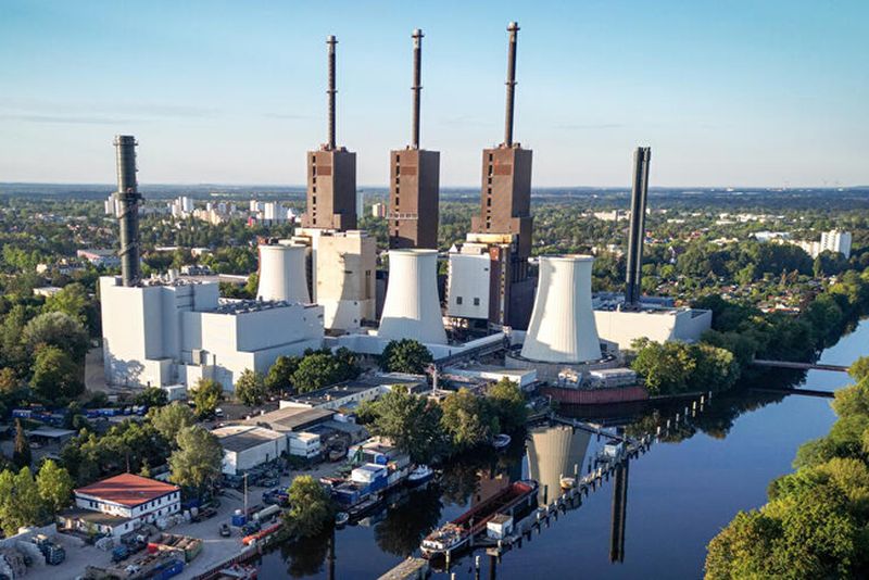 Берлин изкупува обратно отоплителната мрежа на града от Vattenfall Берлин изкупува обратно отоплителната мрежа на града от Vattenfall