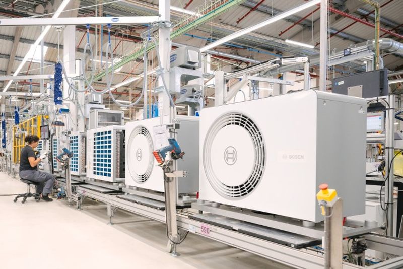 Bosch придобива ОВК бизнес за 8 млрд. долара от Johnson Controls и Hitachi Bosch придобива ОВК бизнес за 8 млрд. долара от Johnson Controls и Hitachi