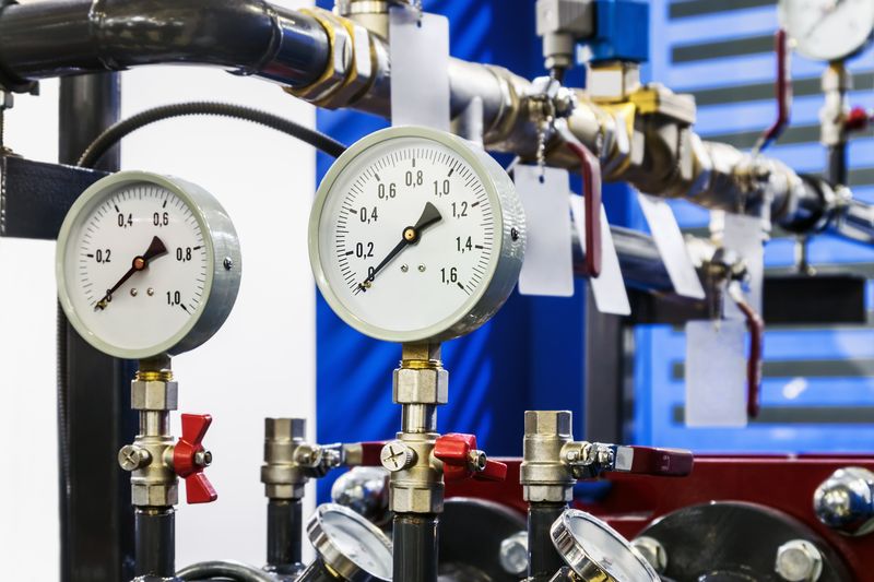 Разградски производител на технически стъкла повишава енергийната си ефективност с нови термопомпи по ПКИП